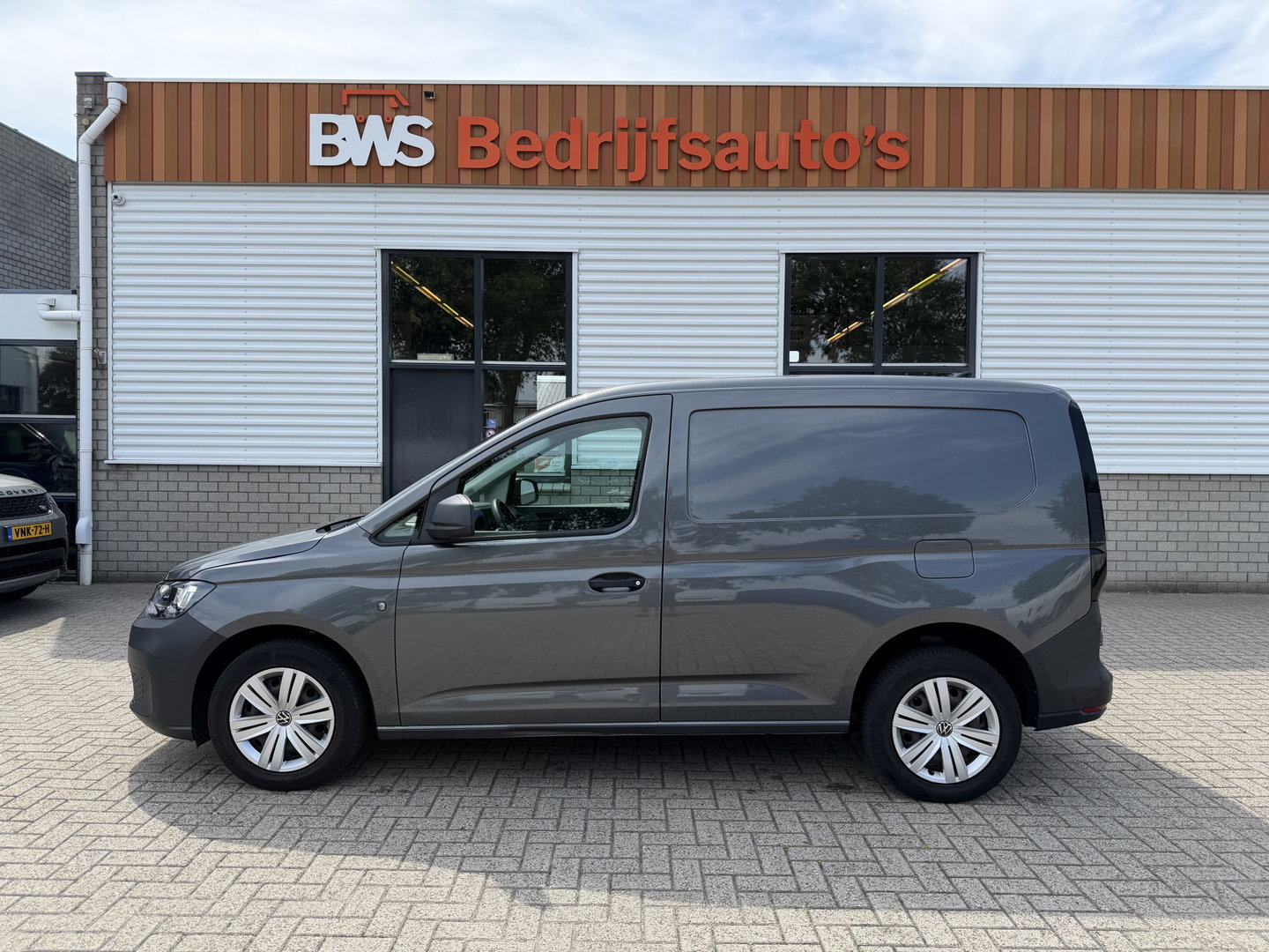 Volkswagen Caddy Cargo 2.0 TDI Economy Business / vaste prijs rijklaar € 14.950 ex btw / lease vanaf € / euro 6 / bpm vrij / cruise en climate control / donker grijs metallic