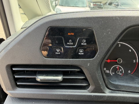 Volkswagen Caddy Cargo 2.0 TDI Economy Business / vaste prijs rijklaar € 14.950 ex btw / lease vanaf € / euro 6 / bpm vrij / cruise en climate control / donker grijs metallic