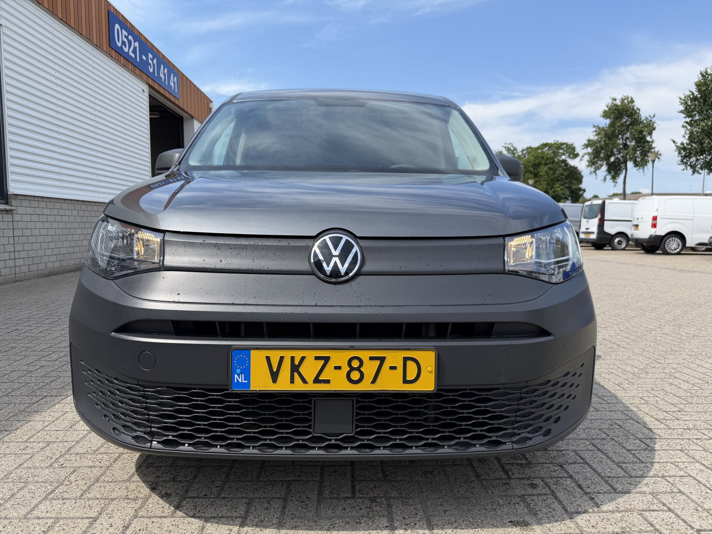 Volkswagen Caddy Cargo 2.0 TDI Economy Business / vaste prijs rijklaar € 14.950 ex btw / lease vanaf € / euro 6 / bpm vrij / cruise en climate control / donker grijs metallic