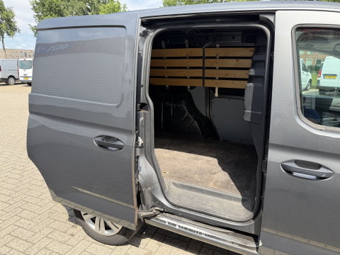 Volkswagen Caddy Cargo 2.0 TDI Economy Business / vaste prijs rijklaar € 14.950 ex btw / lease vanaf € / euro 6 / bpm vrij / cruise en climate control / donker grijs metallic
