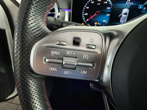 Mercedes-Benz A-Klasse 200 AMG Night Pano|Sfeer|CarPlay|Camera