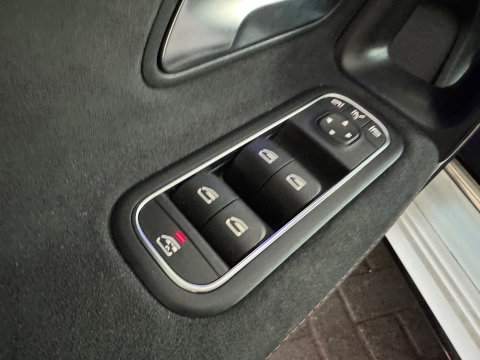 Mercedes-Benz A-Klasse 200 AMG Night Pano|Sfeer|CarPlay|Camera