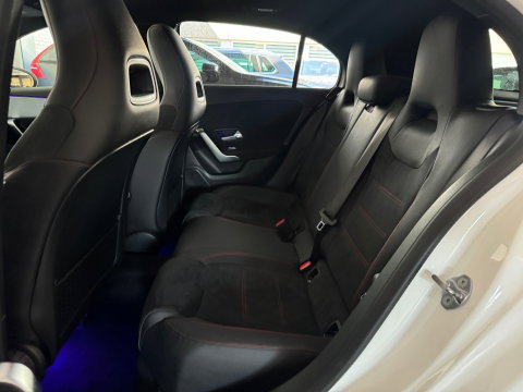 Mercedes-Benz A-Klasse 200 AMG Night Pano|Sfeer|CarPlay|Camera