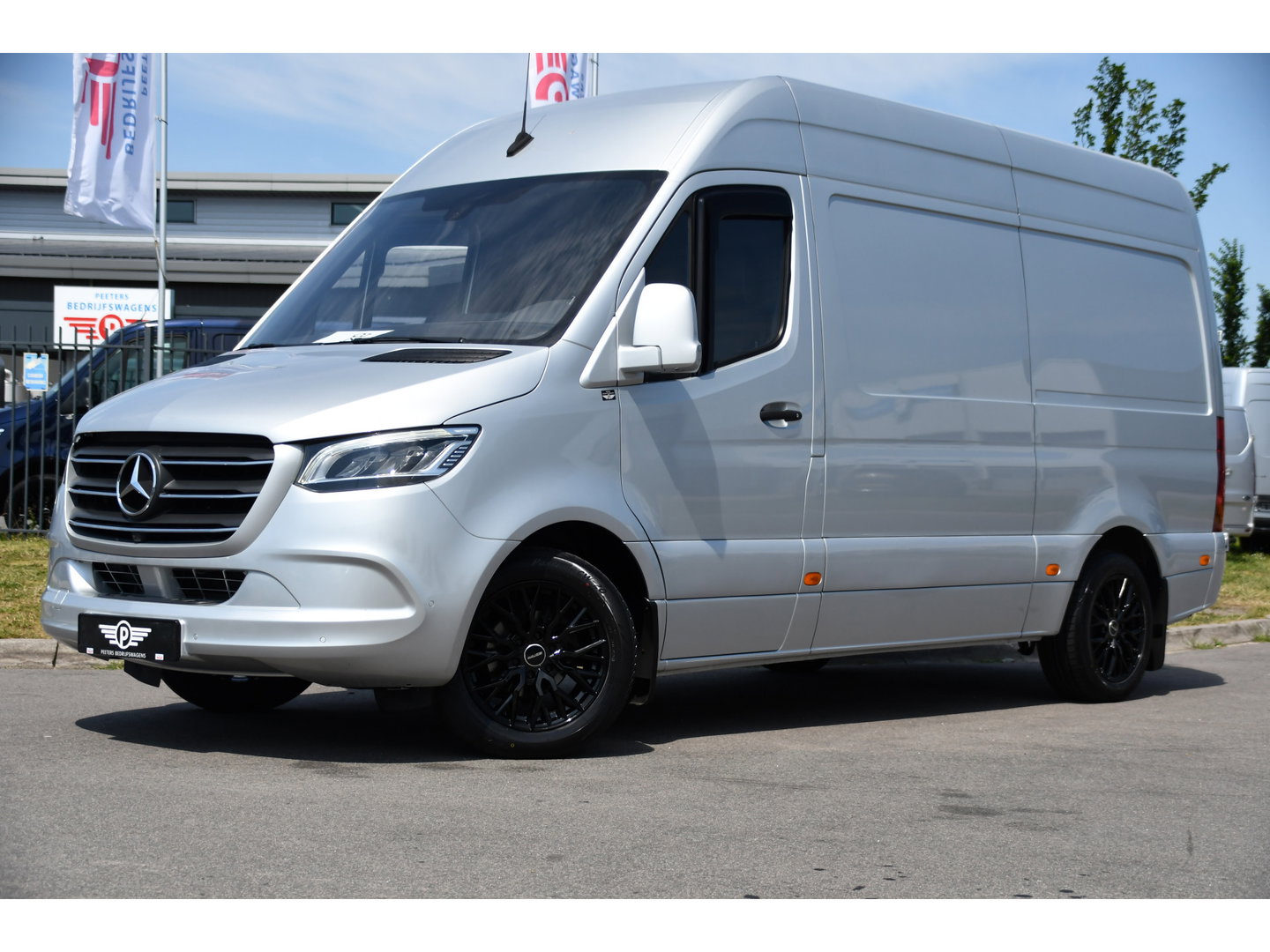 Mercedes-Benz Sprinter 316 2.2 CDI L2H2 PB Edition Cruise, 360 Camera, Carplay, LED, 10,5'' Mbux, Automaat, 164pk, Stoelverwarming, Standkachel, Trekhaak, Uniek!