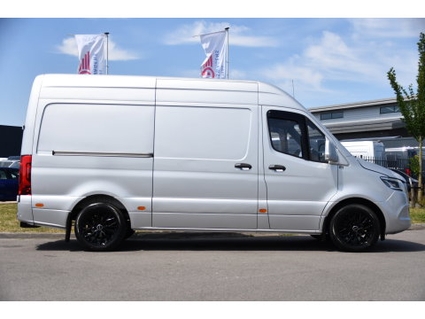 Mercedes-Benz Sprinter 316 2.2 CDI L2H2 PB Edition Cruise, 360 Camera, Carplay, LED, 10,5'' Mbux, Automaat, 164pk, Stoelverwarming, Standkachel, Trekhaak, Uniek!