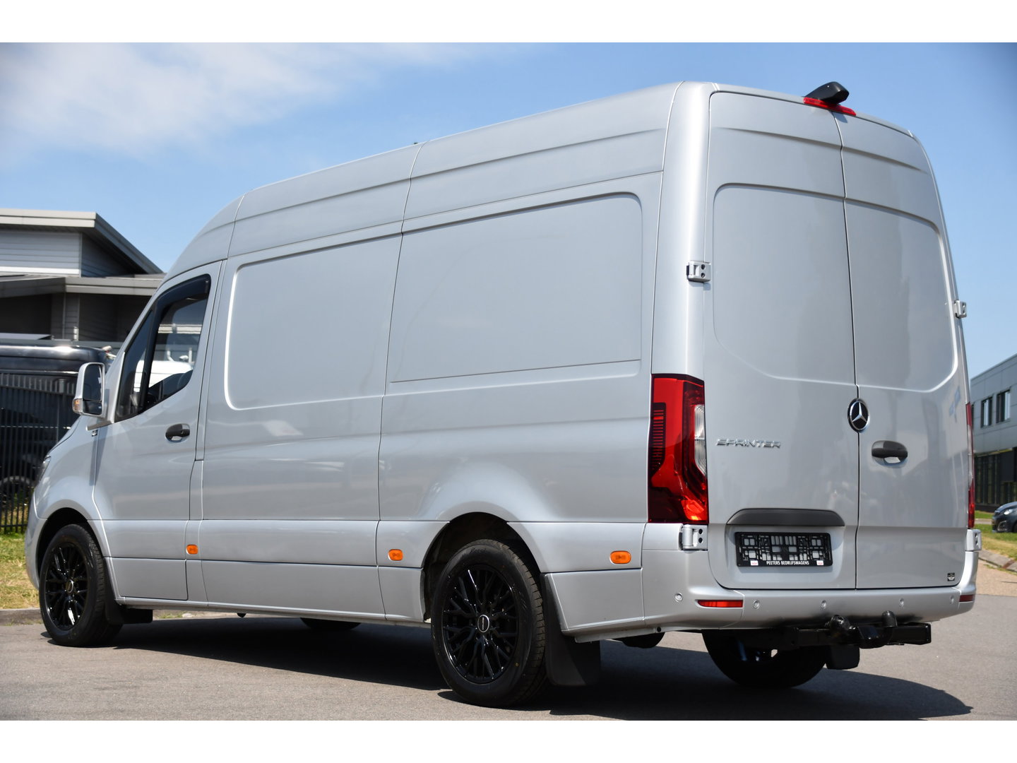 Mercedes-Benz Sprinter 316 2.2 CDI L2H2 PB Edition Cruise, 360 Camera, Carplay, LED, 10,5'' Mbux, Automaat, 164pk, Stoelverwarming, Standkachel, Trekhaak, Uniek!