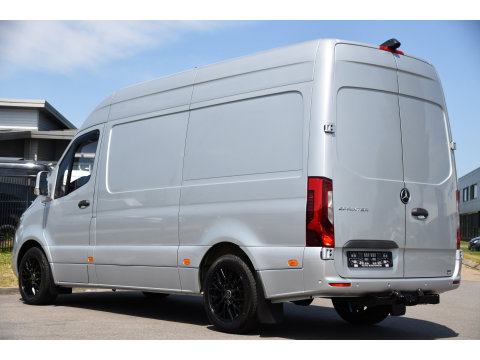 Mercedes-Benz Sprinter 316 2.2 CDI L2H2 PB Edition Cruise, 360 Camera, Carplay, LED, 10,5'' Mbux, Automaat, 164pk, Stoelverwarming, Standkachel, Trekhaak, Uniek!