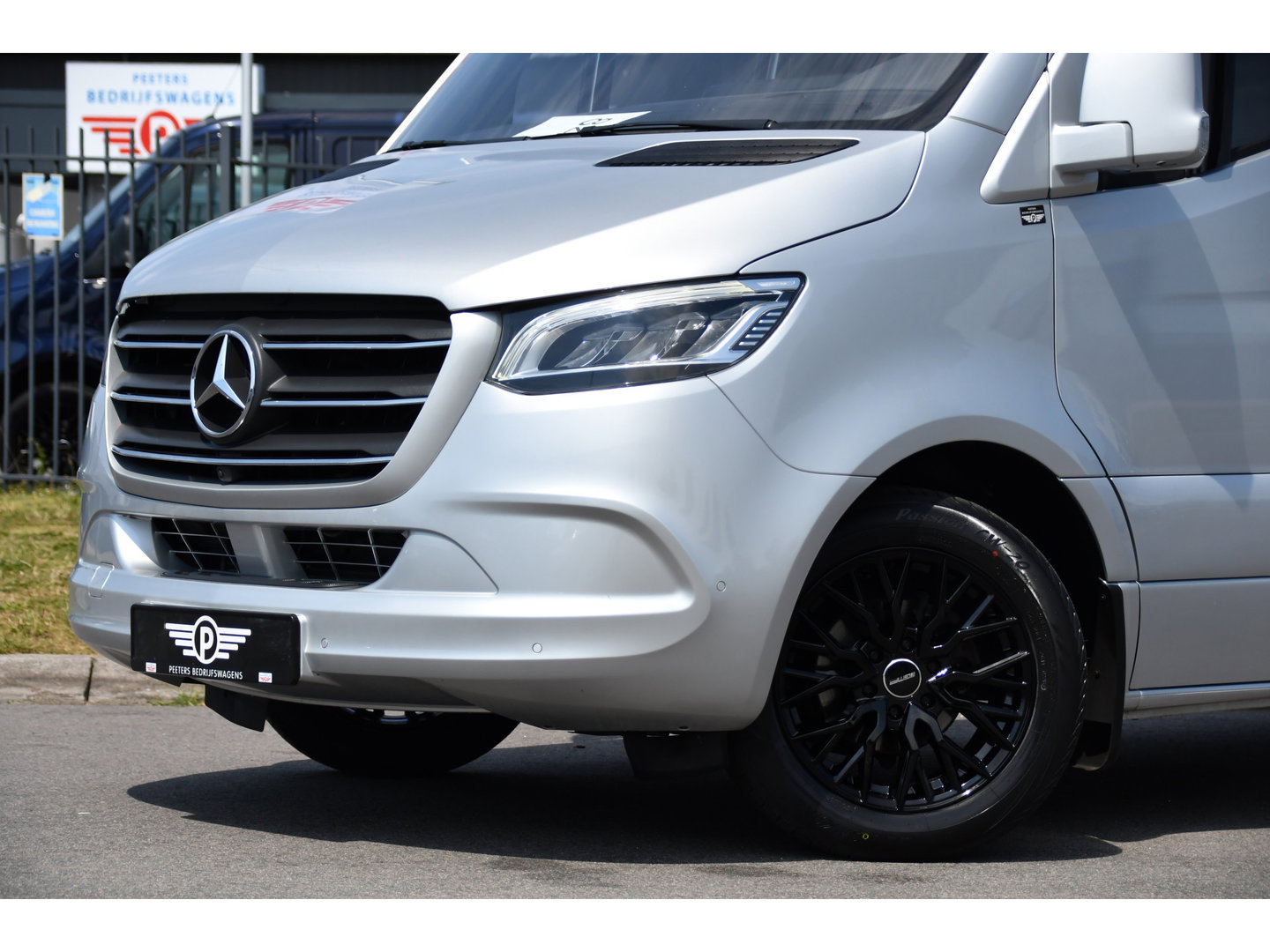 Mercedes-Benz Sprinter 316 2.2 CDI L2H2 PB Edition Cruise, 360 Camera, Carplay, LED, 10,5'' Mbux, Automaat, 164pk, Stoelverwarming, Standkachel, Trekhaak, Uniek!