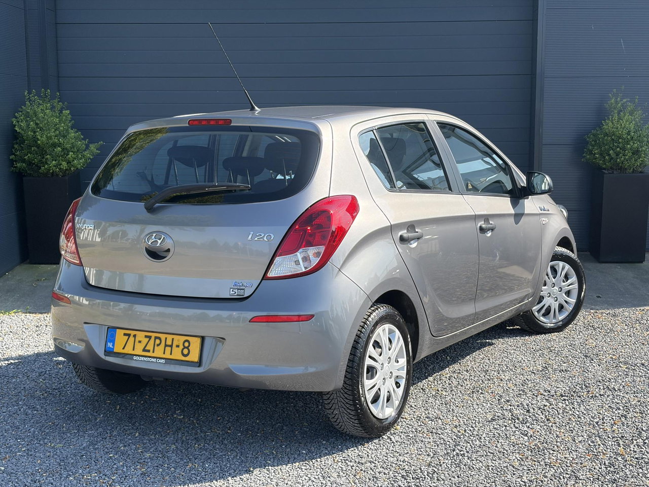 Hyundai i20