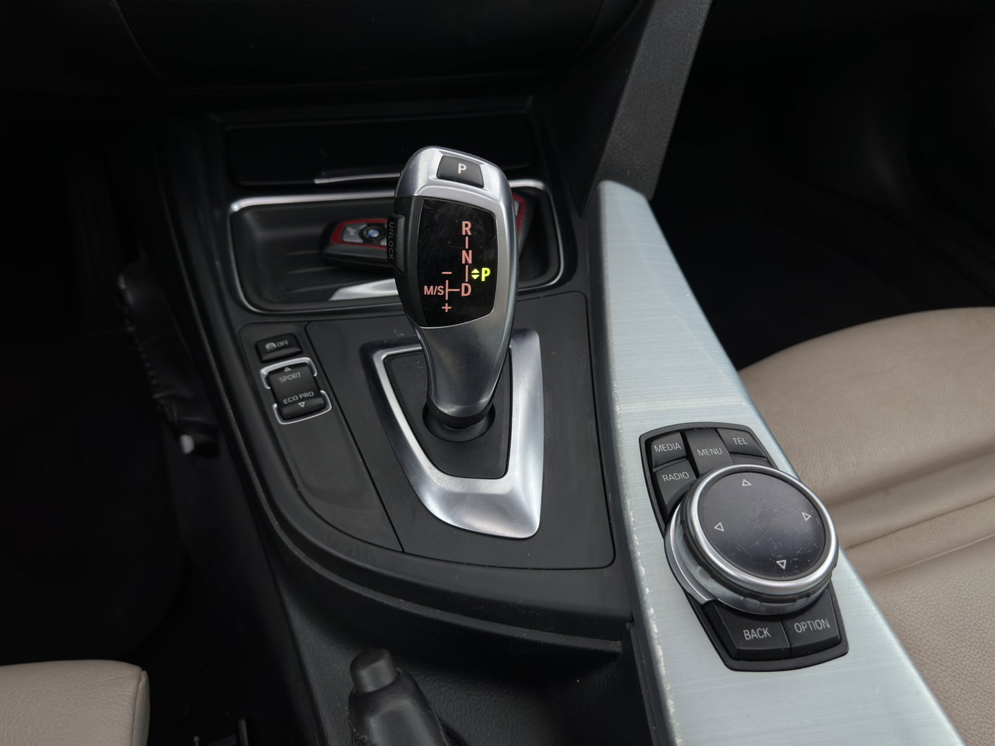 BMW 4 Serie Coupé 420d High Executive Sportline Aut. *PANO | LEATHER | XENON | HEATED-SPORTSEATS | NAVI-FULLMAP | PRIVACY-GLASS | ECC | PDC | CRUISE | 18''ALU*