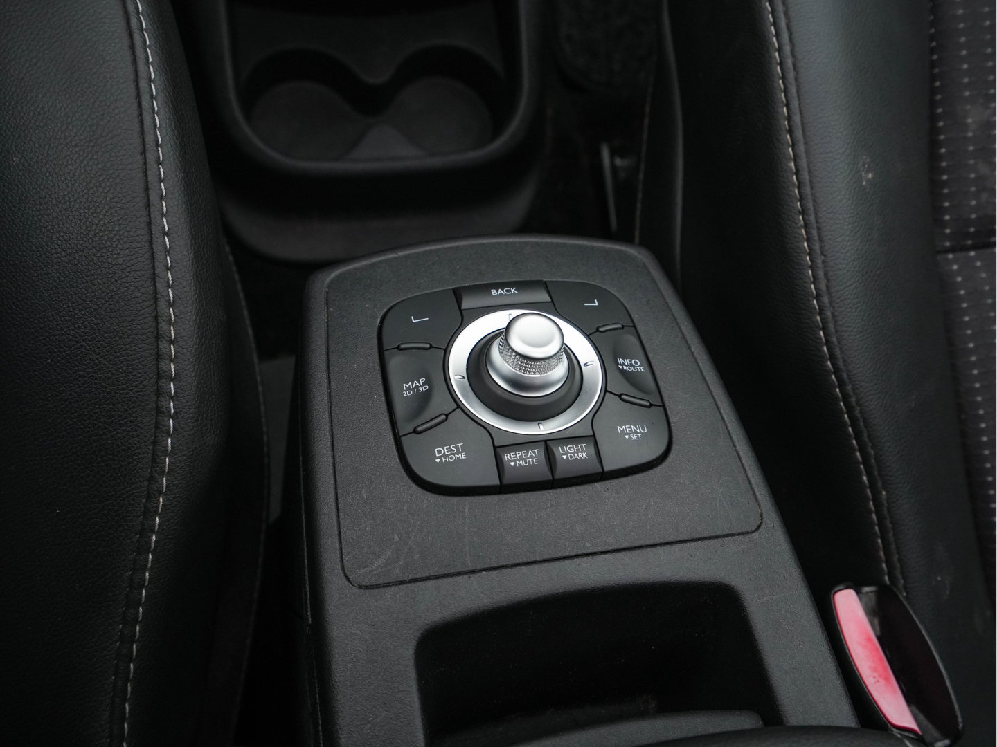 Renault Scénic 2.0 Aut. *PANO | LEATHER-FABRIC | NAVI-FULLMAP | KEYLESS | ECC | DIGIT-COCKPIT | PDC | CRUISE | TOWBAR |  17''ALU*