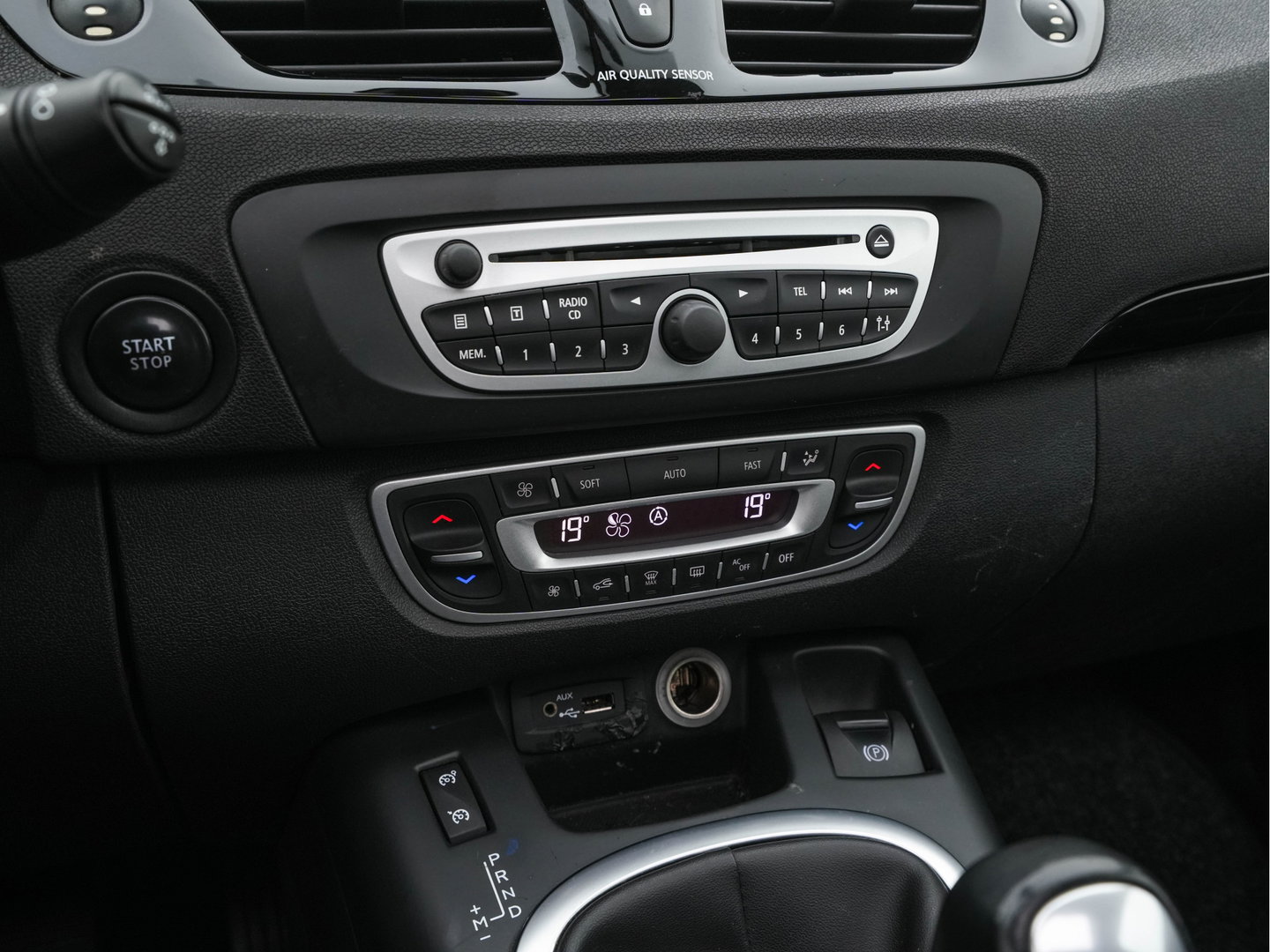 Renault Scénic 2.0 Aut. *PANO | LEATHER-FABRIC | NAVI-FULLMAP | KEYLESS | ECC | DIGIT-COCKPIT | PDC | CRUISE | TOWBAR |  17''ALU*