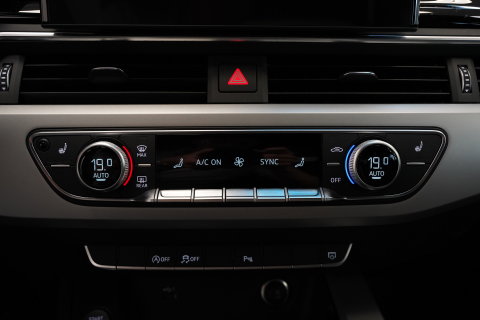 Audi A4 Avant 35 TFSI S edition S-line Leder Full-led Adaptive-Cruise 24 Maanden garantie* (Vraag naar de voorwaarden)
