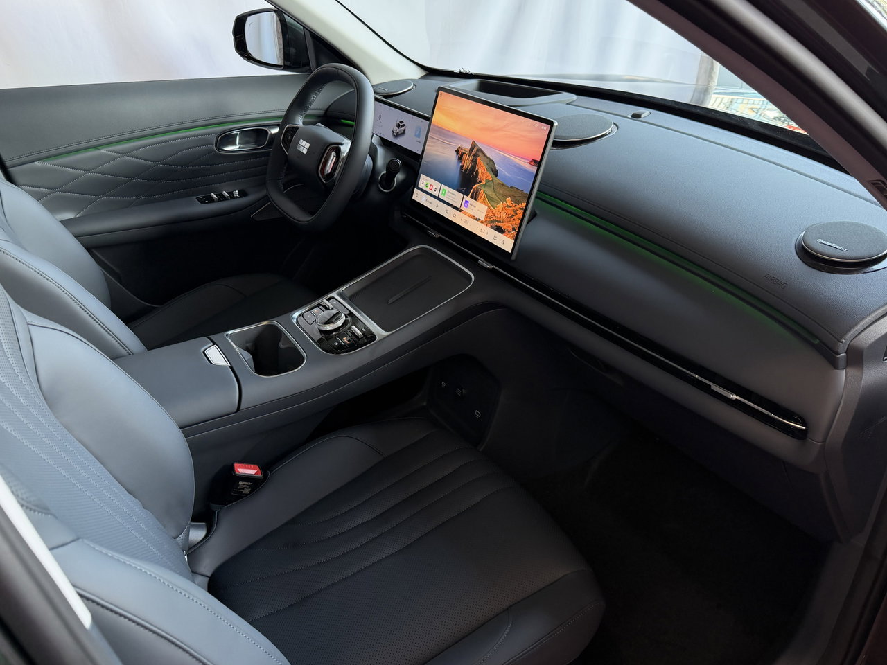 Geely Starray EM-i