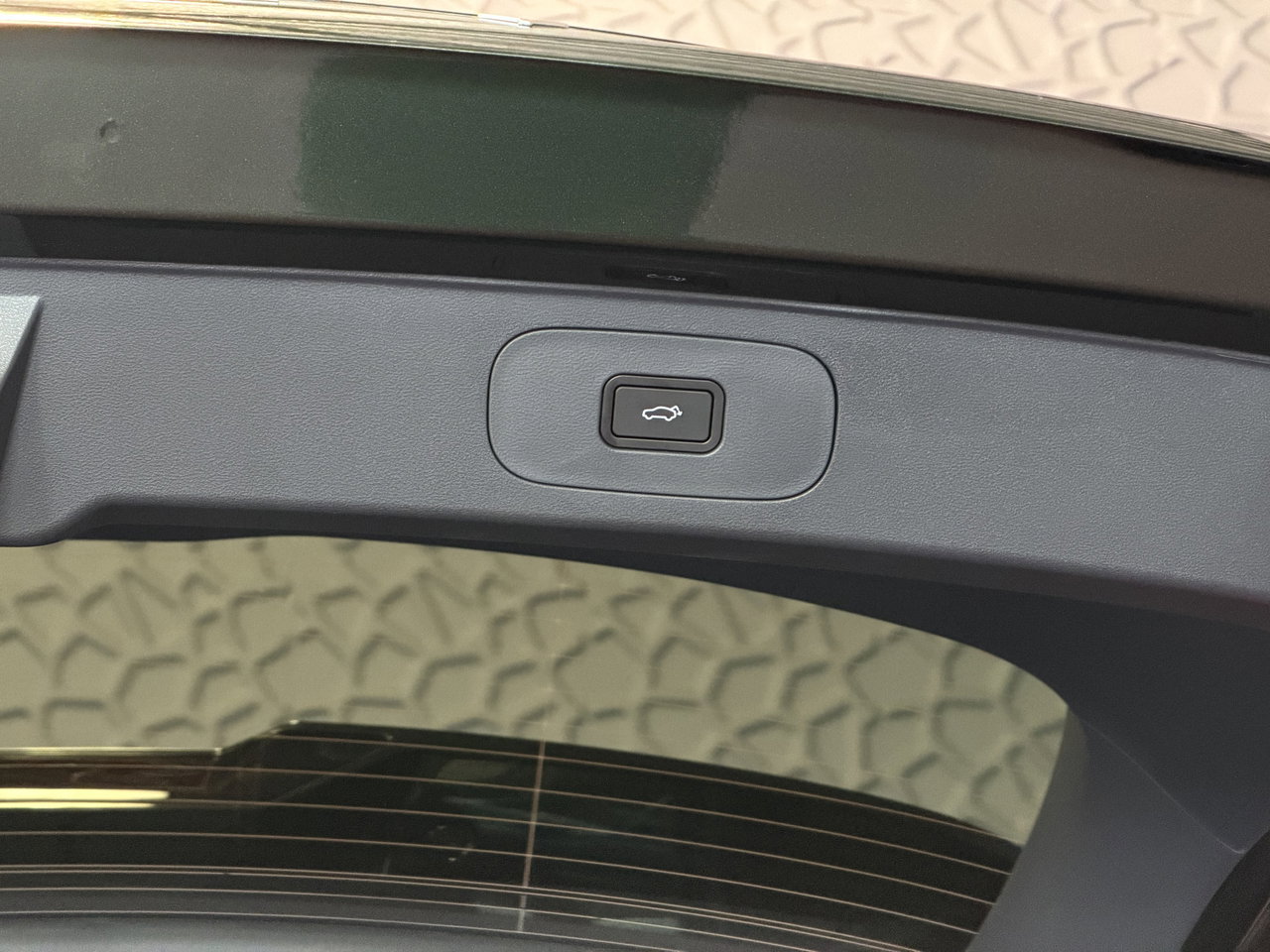 Geely Starray EM-i