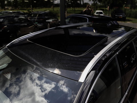 Volvo V60 T6 AWD Ultra Bright Bowers & Wilkins 360 Stoelvent. Massage Trekh. Akoestisch glas SOH 102%
