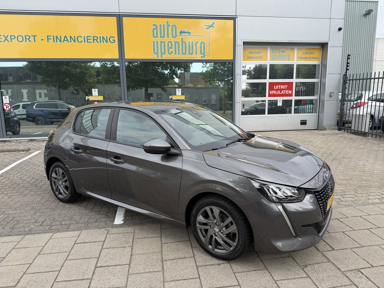 Peugeot 208