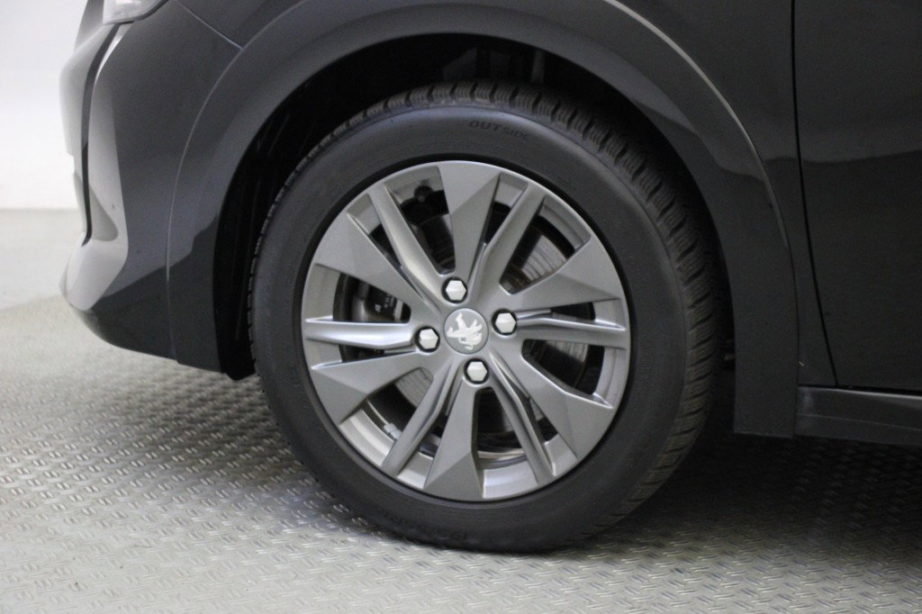 Peugeot e-208