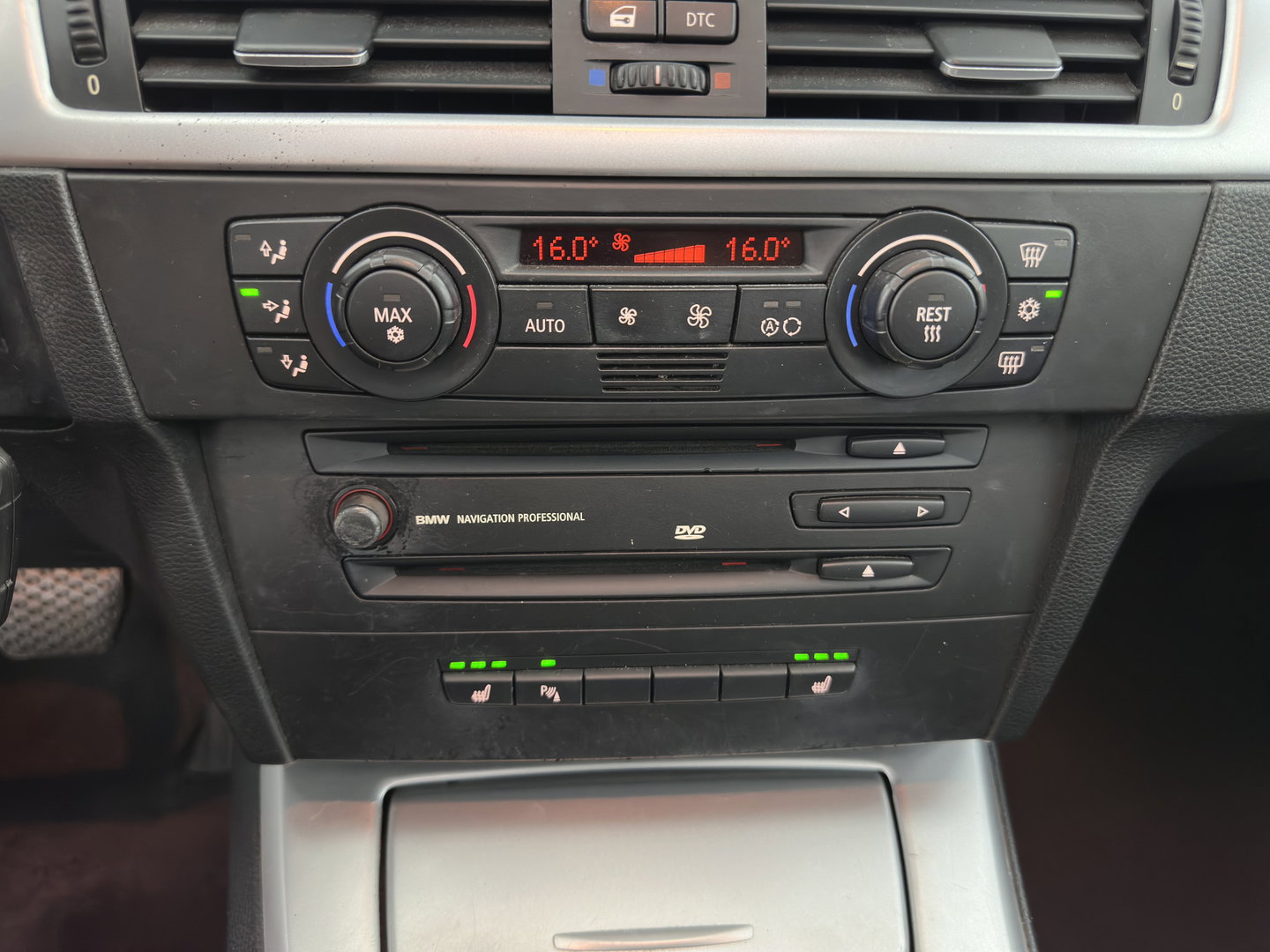 BMW 3 Serie Touring 330i Dynamic Executive Aut. *PANO | LEATHER | XENON | HEATED-SPORTSEATS | NAVI-FULLMAP | ECC | PDC | CRUISE | 18''ALU*