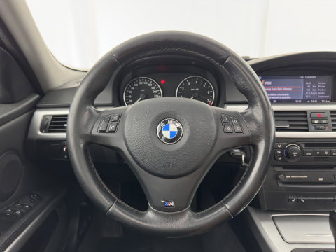 BMW 3 Serie Touring 330i Dynamic Executive Aut. *PANO | LEATHER | XENON | HEATED-SPORTSEATS | NAVI-FULLMAP | ECC | PDC | CRUISE | 18''ALU*