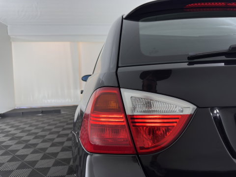 BMW 3 Serie Touring 330i Dynamic Executive Aut. *PANO | LEATHER | XENON | HEATED-SPORTSEATS | NAVI-FULLMAP | ECC | PDC | CRUISE | 18''ALU*