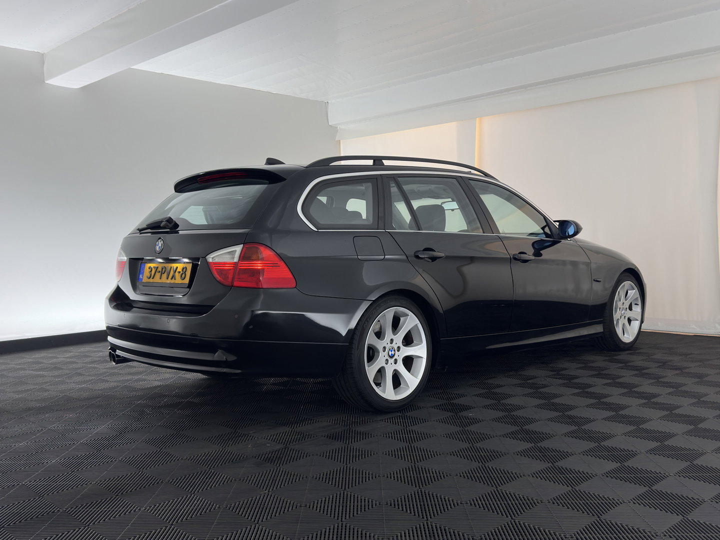 BMW 3 Serie Touring 330i Dynamic Executive Aut. *PANO | LEATHER | XENON | HEATED-SPORTSEATS | NAVI-FULLMAP | ECC | PDC | CRUISE | 18''ALU*
