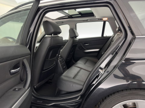 BMW 3 Serie Touring 330i Dynamic Executive Aut. *PANO | LEATHER | XENON | HEATED-SPORTSEATS | NAVI-FULLMAP | ECC | PDC | CRUISE | 18''ALU*