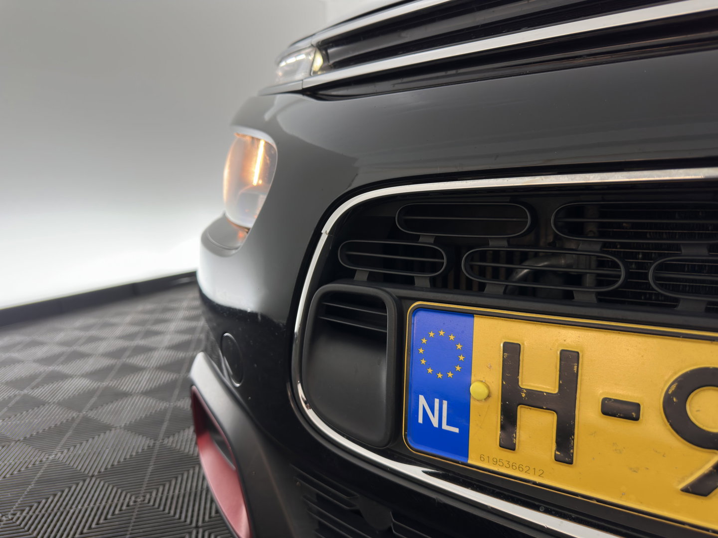 Citroën C4 Cactus 1.5 BlueHDi Business (INCL.BTW) *NAVI-FULLMAP | COMFORT-SEATS | PRIVACY-GLASS | DAB+ | ECC | PDC | CRUISE | 16''ALU*