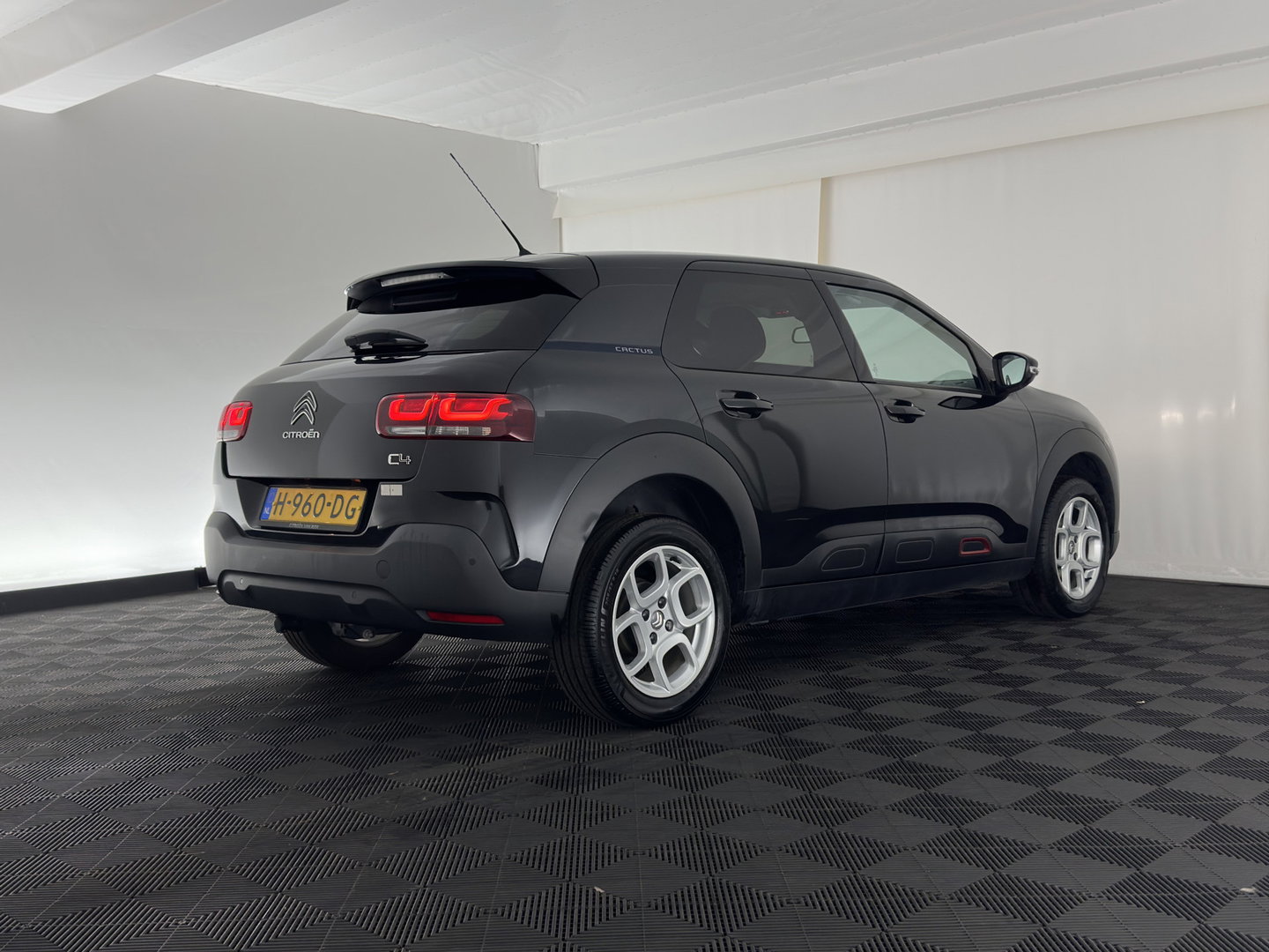 Citroën C4 Cactus 1.5 BlueHDi Business (INCL.BTW) *NAVI-FULLMAP | COMFORT-SEATS | PRIVACY-GLASS | DAB+ | ECC | PDC | CRUISE | 16''ALU*