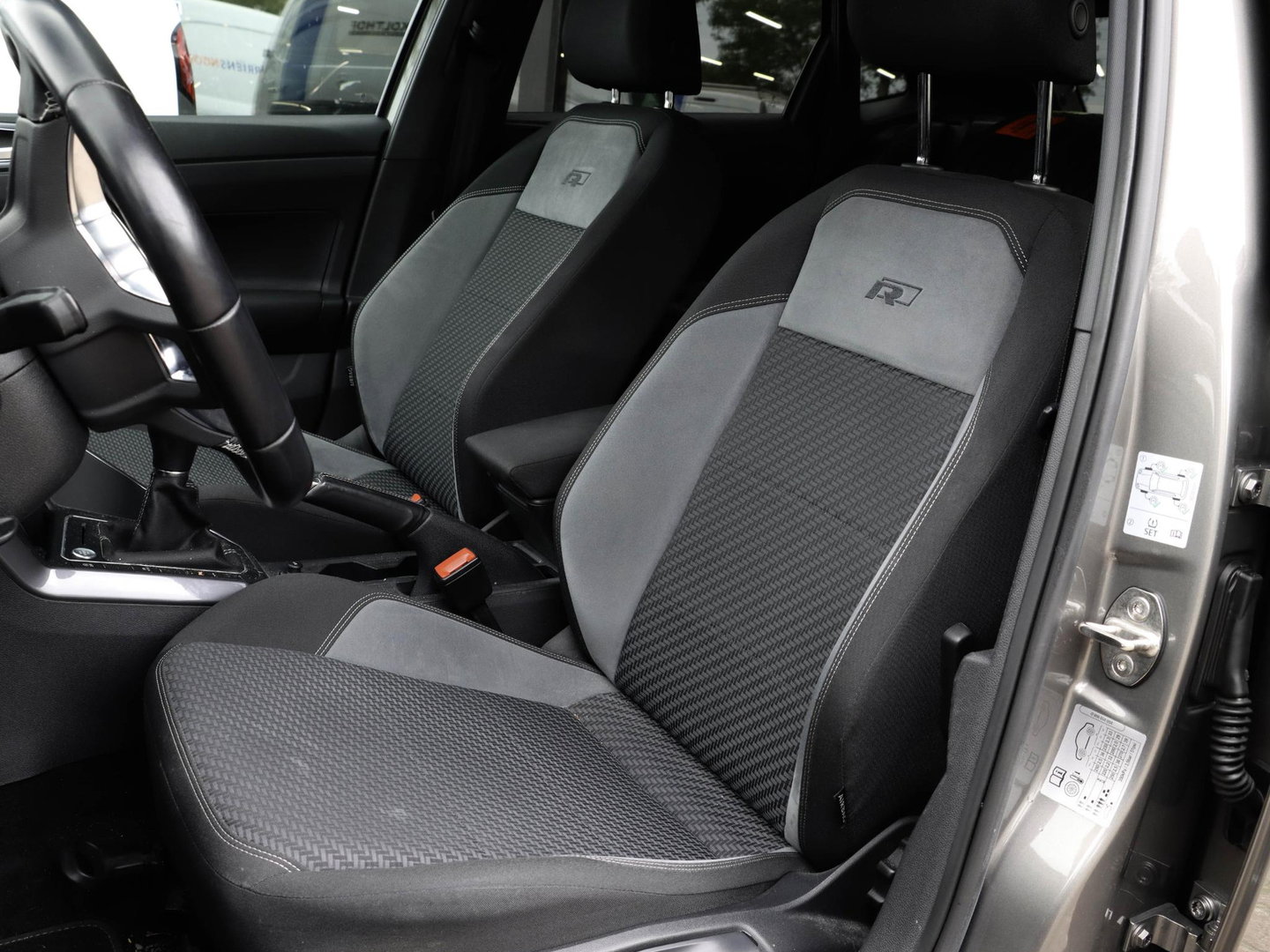 Volkswagen Polo 1.0 TSI Highline 3x R Line Panodak Virtual Clima 1e eigenaar!