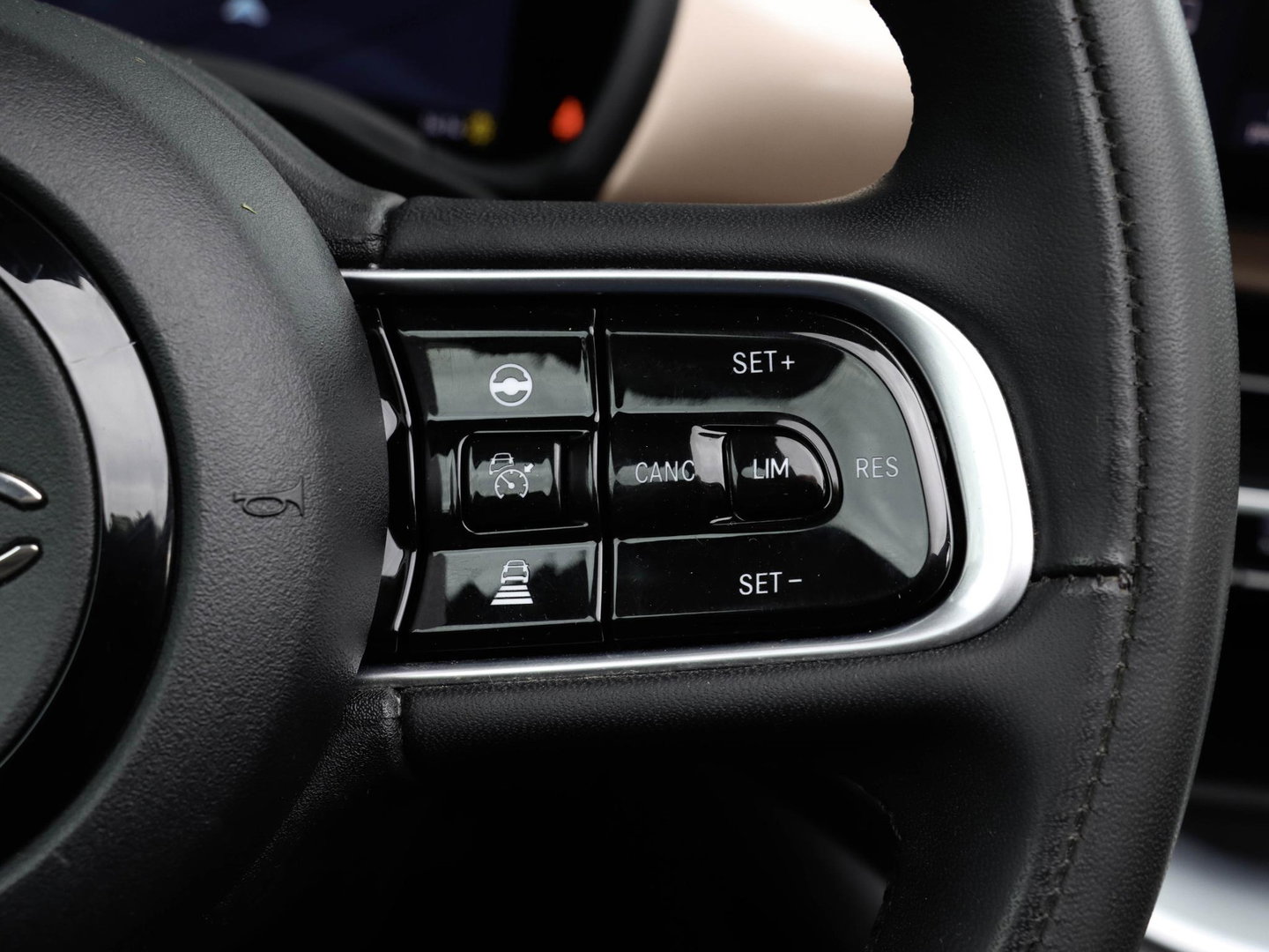 Fiat 500C Icon 42 kWh Cabrio | Rose Gold | Camera | CarPlay | 320KM rijbereik (WLTP)