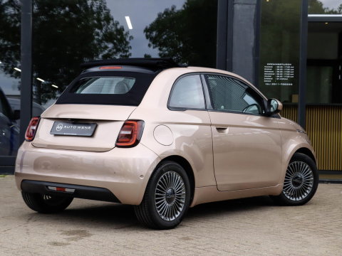 Fiat 500C Icon 42 kWh Cabrio | Rose Gold | Camera | CarPlay | 320KM rijbereik (WLTP)