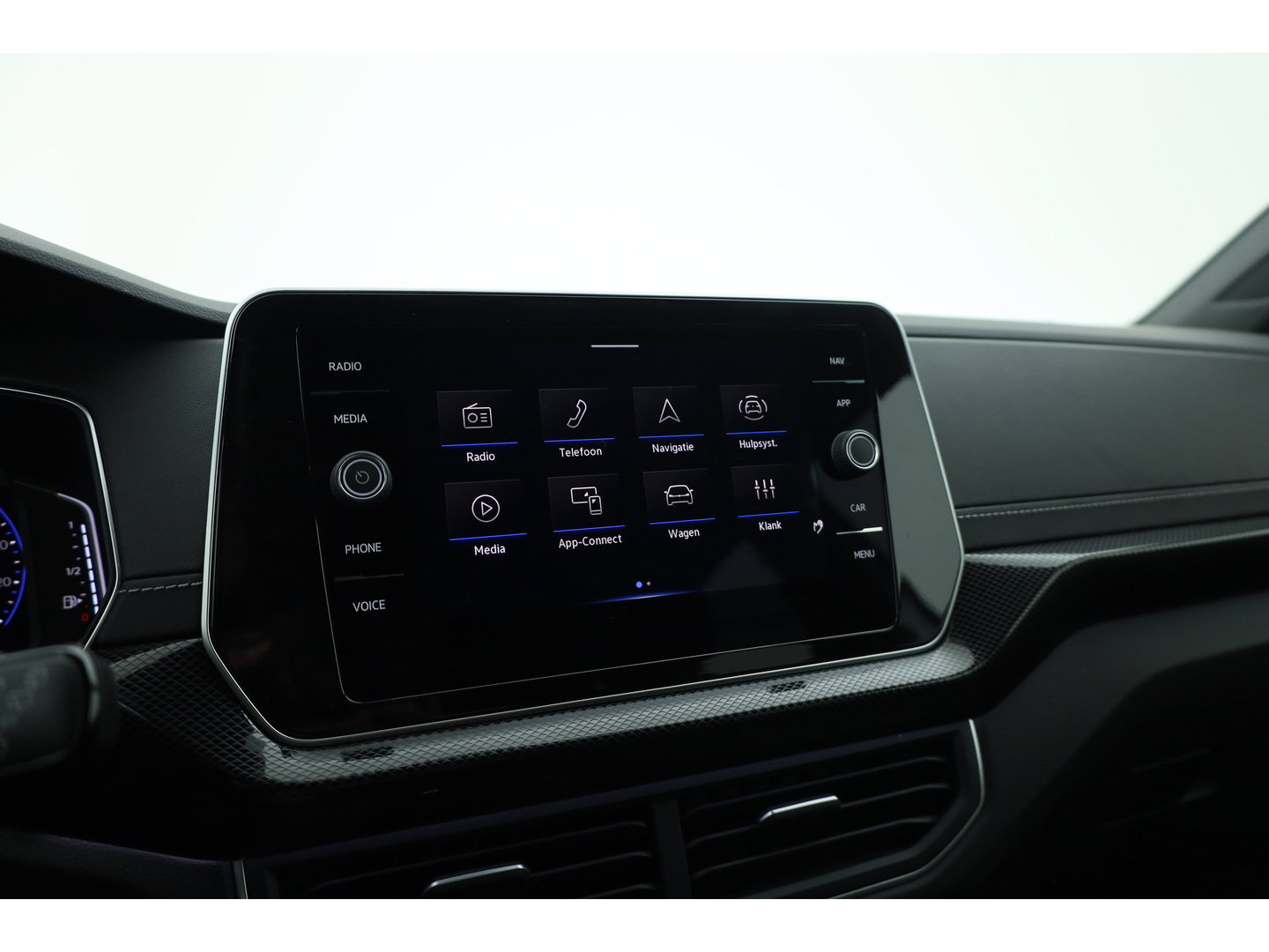 Volkswagen T-Cross 1.0 TSI R-Line DSG | IQ. Light | Apple CarPlay | Camera + PDC | Adapt. Cruise | 18'' | Digi. Cockpit |