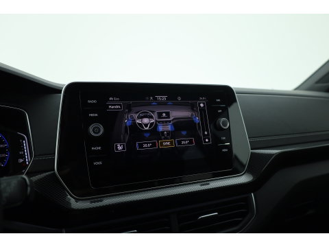 Volkswagen T-Cross 1.0 TSI R-Line DSG | IQ. Light | Apple CarPlay | Camera + PDC | Adapt. Cruise | 18'' | Digi. Cockpit |