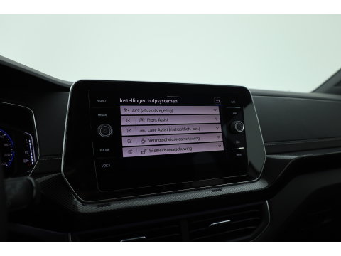 Volkswagen T-Cross 1.0 TSI R-Line DSG | IQ. Light | Apple CarPlay | Camera + PDC | Adapt. Cruise | 18'' | Digi. Cockpit |