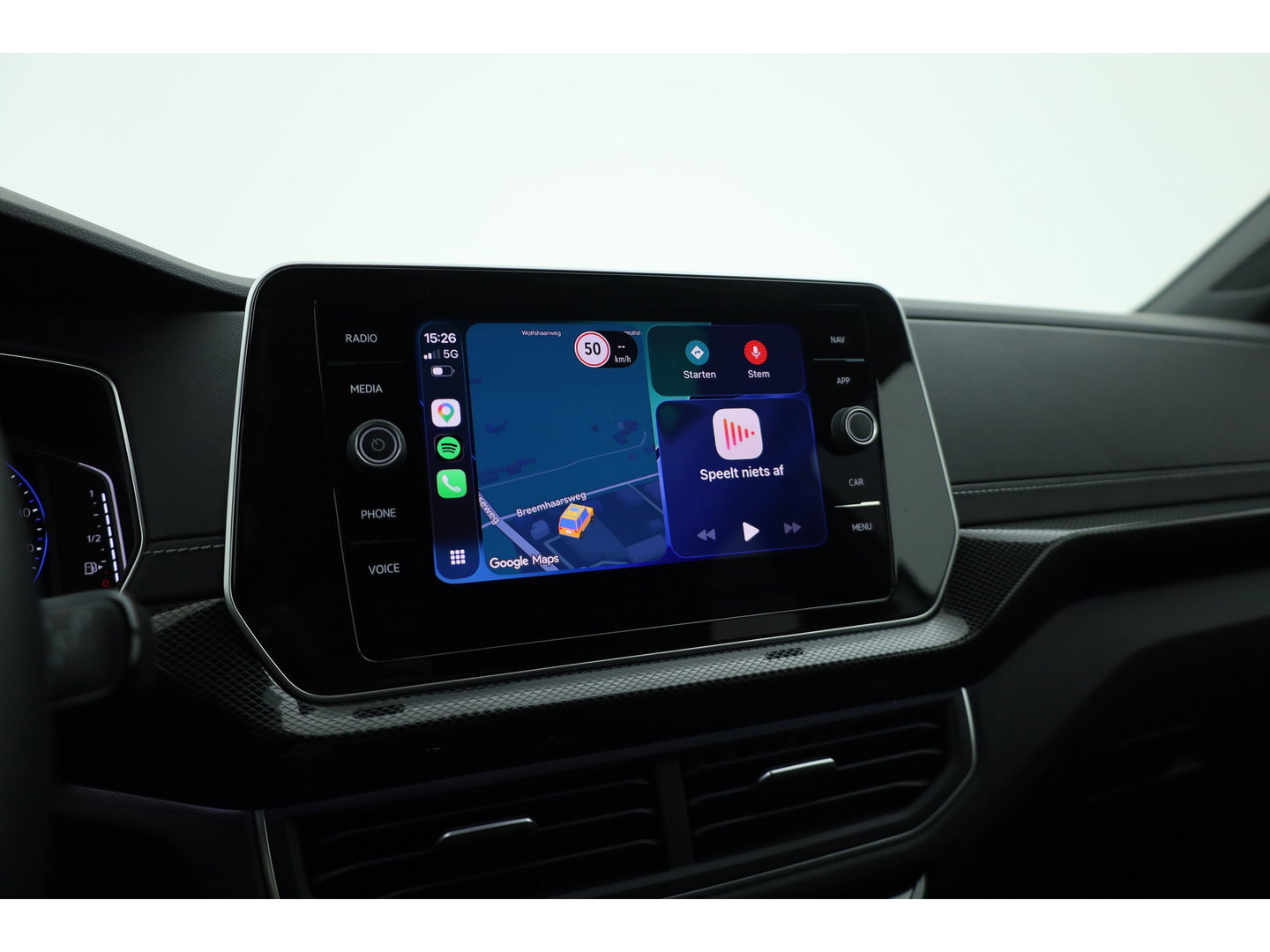Volkswagen T-Cross 1.0 TSI R-Line DSG | IQ. Light | Apple CarPlay | Camera + PDC | Adapt. Cruise | 18'' | Digi. Cockpit |