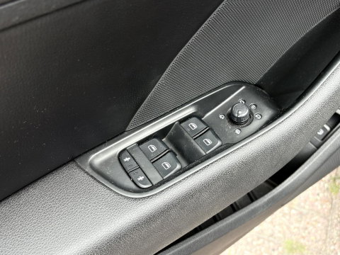 Audi A3 Sportback 1.4 e-tron PHEV Attraction Pro Line plus | CHAMELEON FOLIE | SPOILERS |  SOUNDBOX | PANO | SOH 81%