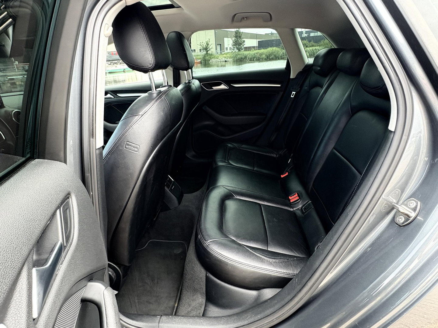 Audi A3 Sportback 1.4 e-tron PHEV Attraction Pro Line plus | CHAMELEON FOLIE | SPOILERS |  SOUNDBOX | PANO | SOH 81%