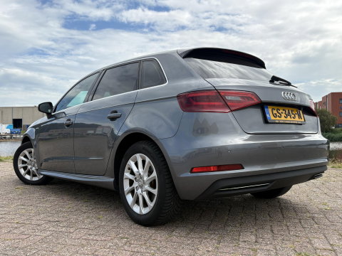 Audi A3 Sportback 1.4 e-tron PHEV Attraction Pro Line plus | CHAMELEON FOLIE | SPOILERS |  SOUNDBOX | PANO | SOH 81%