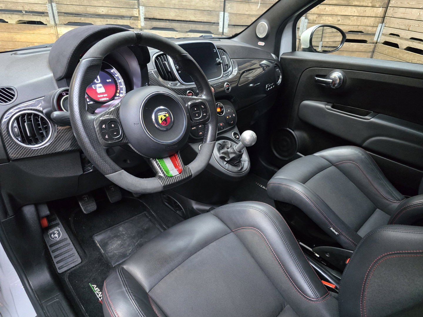 Fiat 500 1.4 T-Jet Abarth Competizione Esseessee 70th Anniversary Carbon 180PK!