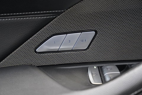 BMW 4 Serie Gran Coupé M440i xDrive High Executive ACC Opendak Wide Screen Head-up H&K Trekhaak Carbon Laser Light Portimao Blue!