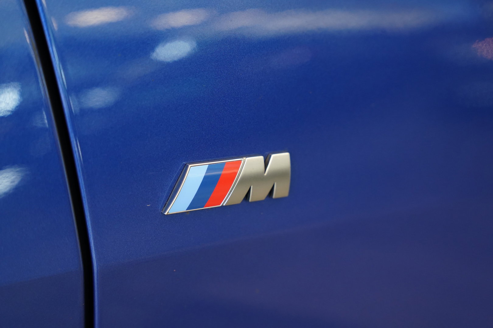 BMW 4 Serie Gran Coupé M440i xDrive High Executive ACC Opendak Wide Screen Head-up H&K Trekhaak Carbon Laser Light Portimao Blue!