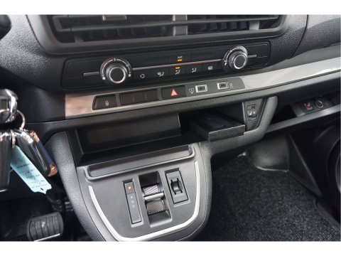 Opel Vivaro 2.0D 145PK EAT8 AUT L3H1 Apple CP, Cam, Betimmering, Trekhaak, Standkachel!! Nr. D01*