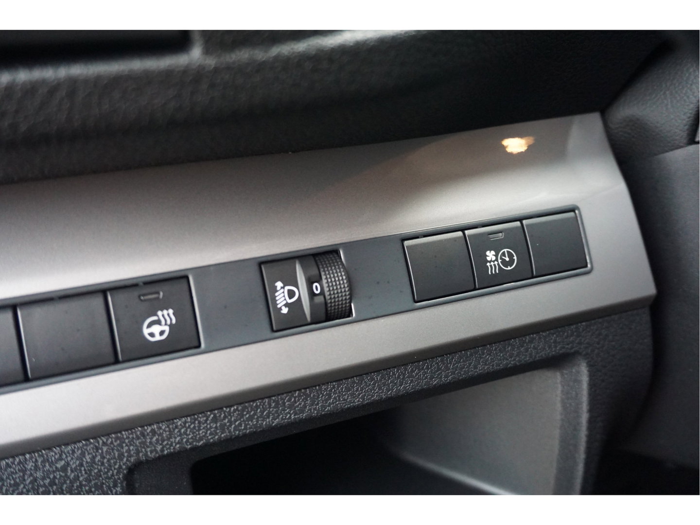 Opel Vivaro 2.0D 145PK EAT8 AUT L3H1 Apple CP, Cam, Betimmering, Trekhaak, Standkachel!! Nr. D01*