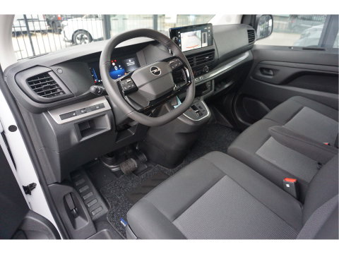 Opel Vivaro 2.0D 145PK EAT8 AUT L3H1 Apple CP, Cam, Betimmering, Trekhaak, Standkachel!! Nr. D01*