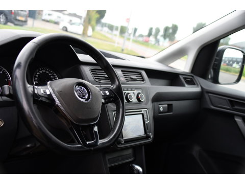 Volkswagen Caddy 2.0 TDI L2H1 Maxi Highline Cruise, Leder, LED,  Automaat, multimedia, 150pk, NAVI, Trekhaak, Sensoren, Voorruit verwarming, Uniek!