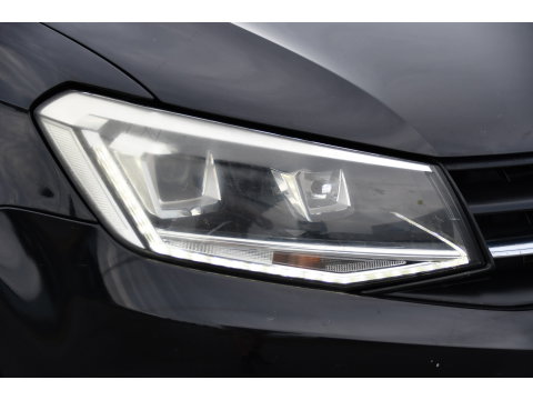 Volkswagen Caddy 2.0 TDI L2H1 Maxi Highline Cruise, Leder, LED,  Automaat, multimedia, 150pk, NAVI, Trekhaak, Sensoren, Voorruit verwarming, Uniek!