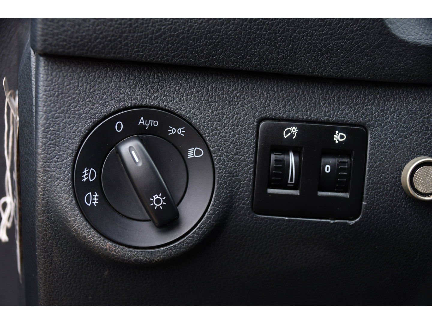 Volkswagen Caddy 2.0 TDI L2H1 Maxi Highline Cruise, Leder, LED,  Automaat, multimedia, 150pk, NAVI, Trekhaak, Sensoren, Voorruit verwarming, Uniek!