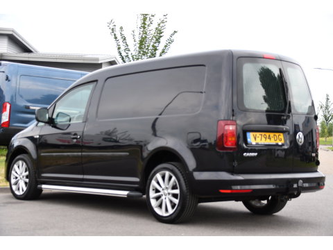 Volkswagen Caddy 2.0 TDI L2H1 Maxi Highline Cruise, Leder, LED,  Automaat, multimedia, 150pk, NAVI, Trekhaak, Sensoren, Voorruit verwarming, Uniek!