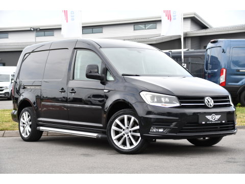 Volkswagen Caddy 2.0 TDI L2H1 Maxi Highline Cruise, Leder, LED,  Automaat, multimedia, 150pk, NAVI, Trekhaak, Sensoren, Voorruit verwarming, Uniek!